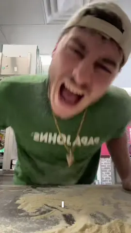 BOOOM BOOOM POWWWW PIZZAS 🍕🍕🍕🍕