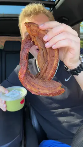 Eating chicharrons for lunch #mukbang 