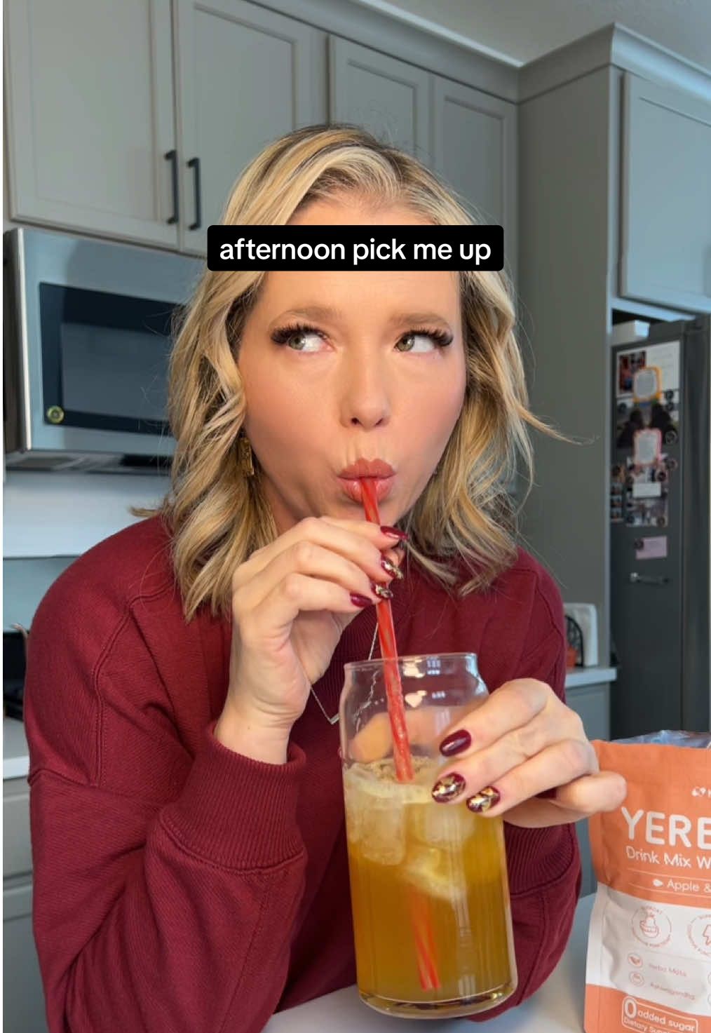 the perfect early-afternoon pick-me-up 🍃 a fruity yerba mate blend with adaptogenic herbs + multivitamins that support focus, metabolism, and energy — no crash, no sugar.. yes please! #TikTokShop #energy #wellness #healthy #supplements #yerbamate 