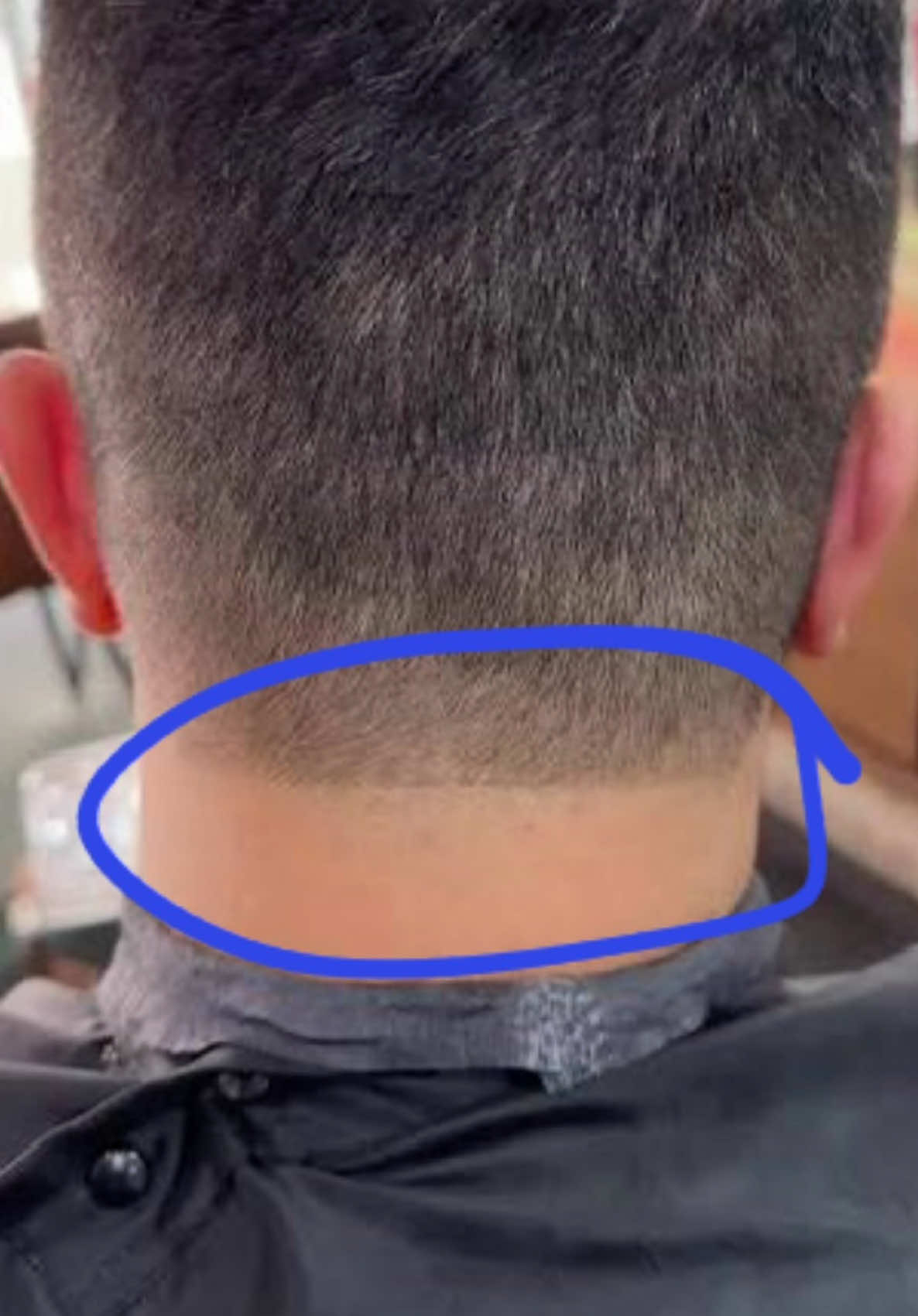 Nunca termines las nucas de esta manera. En general suele ser un acabado terrible.  #barberia #barber #hair #moda #barbershop             