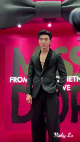 suột này máy t tự quay nha mấy bè nhỏ. Ảnh đẹp ko gốc chết lun ak! @Nguyễn Steven #stevennguyen #diorbeauty #fcstevennguyen #viral #xuhuong 
