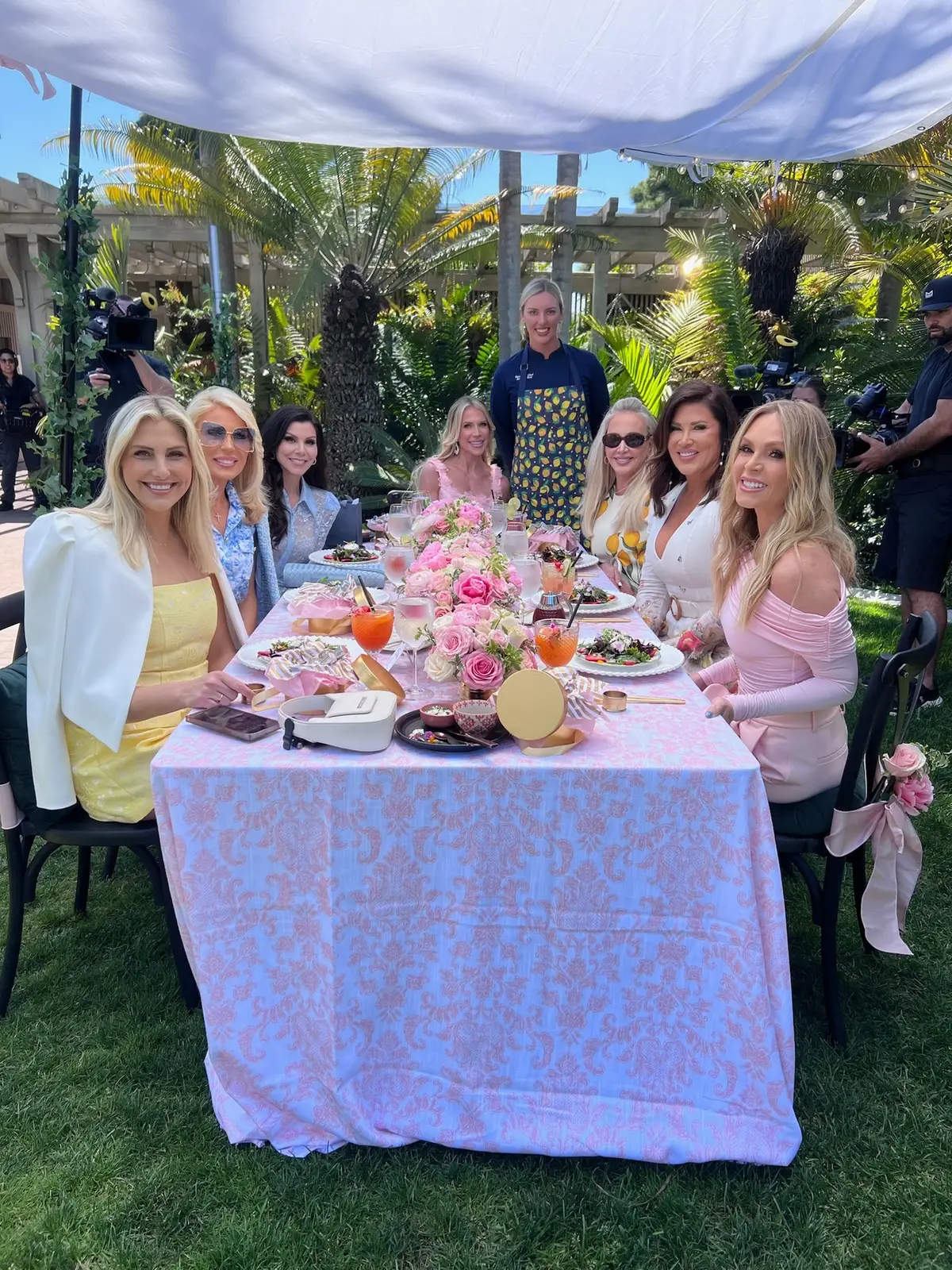 could @Jennifer Pedranti’s bridal shower have happened without Malibu rum on the cake ? 🤷🏻‍♀️🎂 Didn’t think so ! Had the best time with the girls and next stop, Amsterdam ! Live tonight on #RHOC  #realhousewives #bravotv #heatherdubrow #realhousewivesoforangecounty 