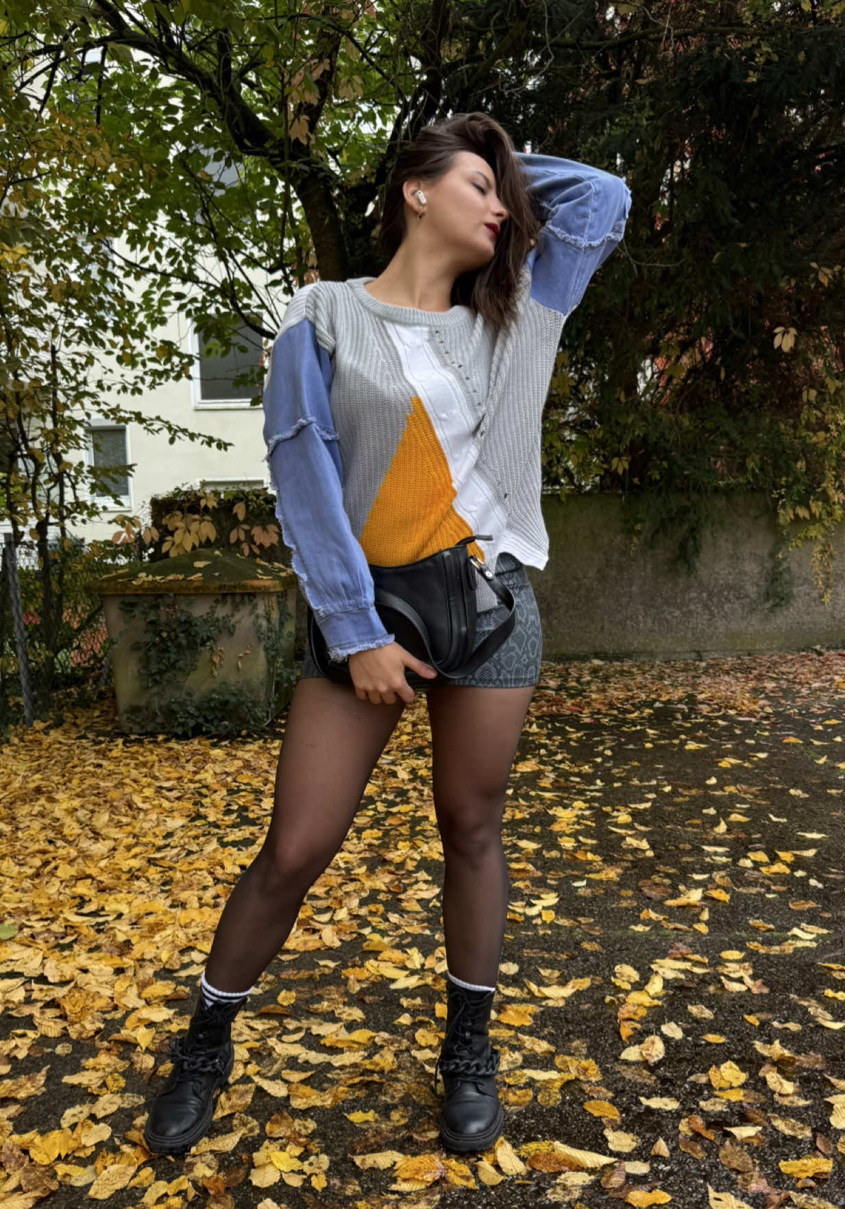 Вместо тысячи слов, просто посмотри какой этот свитер офигенный! Кайф, кайф, кайф 🥰 #irinamukbang #tiktokshopde #pulover #tiktokshop #viralll 