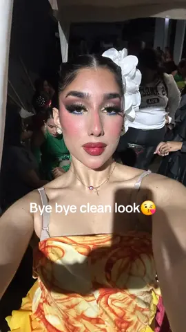 Full glam quien, mas es mejor 😮‍💨😘#fyp #2016makeup #kingkylie #fullglam 