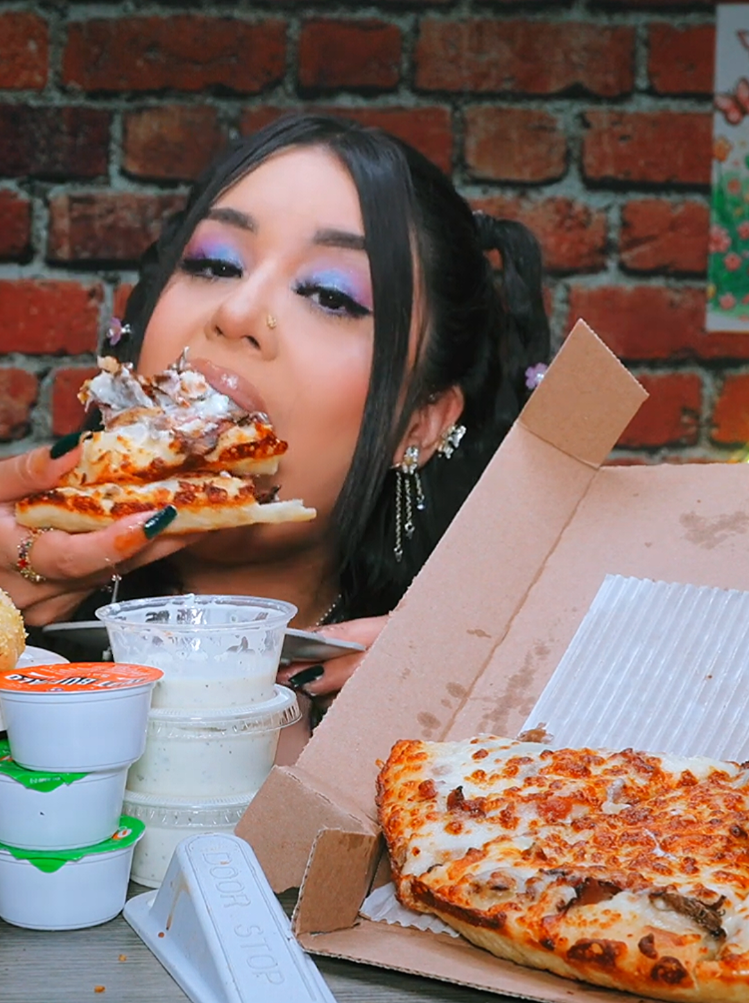 TikTok's Viral Domino's Pizza Mukbang ASMR long video  #foodtiktok #mukbang #mukbangeatingshow #dominospizza #longervideos 