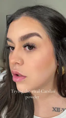 My skin is literally giving filter with this powder, 1000/10 recommend 🤩  #tiktokshop #carslan #carslanpowder #tiktokshopfinds 