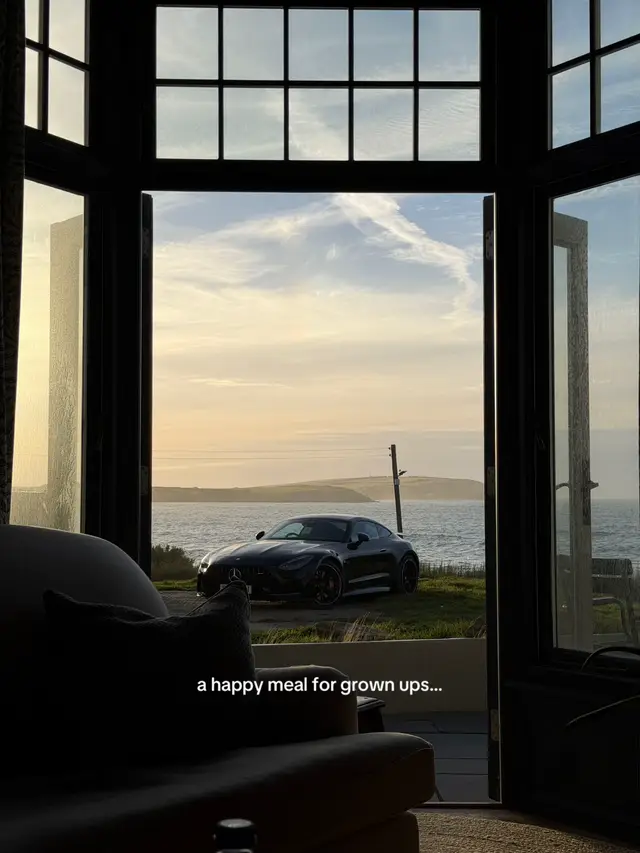 a very expensive table… #amggt63s #mercedesbenz #mensessentials #gt63 #carsoftiktokk 