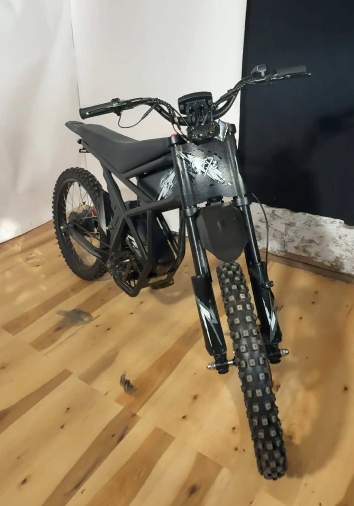 GT73 pro by riding times up to 50 mph on this Ebike! Who is ready to do some wheelies? This electric bike is fun fast great for off-road trails who’s ready for their next motorbike?! #dirtbike #wheelie #ebike #surron #gt73pro 