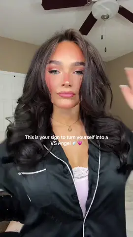 Meet you at the runway next year? @Victoria’s Secret @VSPINK #fyp #makeup #girls #victoriassecret #bombshell  