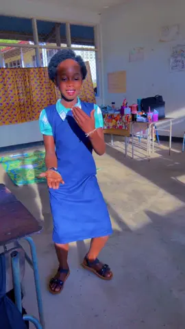 Uniform jurk en bloes done ✅ by @jufmesa1 ❤️