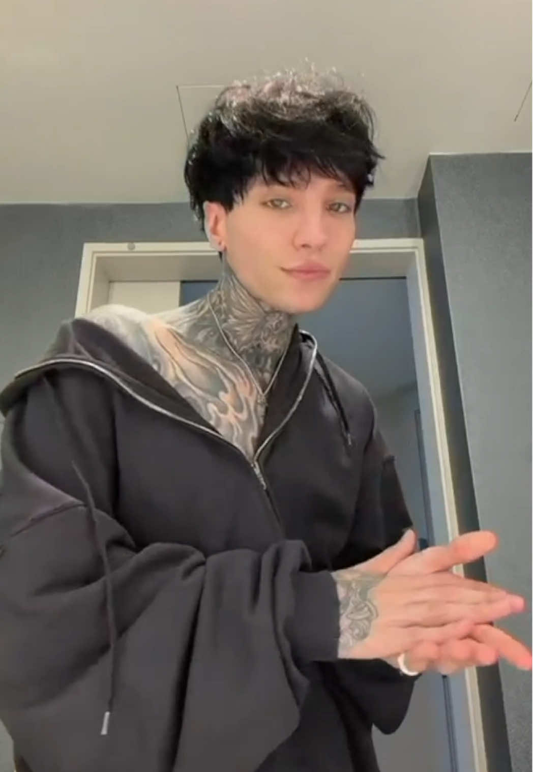 me estoy pasando de coqueto ya 🫣 #fyp #parati #cry #humor 