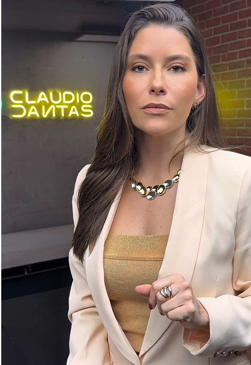 Base do governo barra convocação e blinda irmão de Lula de depor na CPI do INSS. @Claudio Dantas  #JuliaLucy #hajalucydez #voltajulialucy2026 #brasilia #jornalismo 