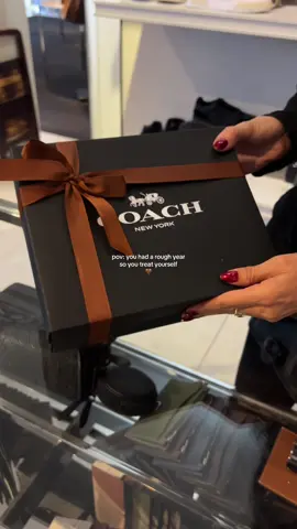 I deserve this & so much more 🥹 @Coach #retailtherapy #imjustagirl #shopping #coach #fyp