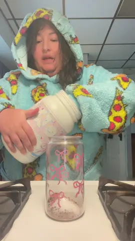 Heyyyy how are yall doing? #fyp #coffeeismyhappyplace #icedcoffeetiktok #coffeetalk #coffeetok 