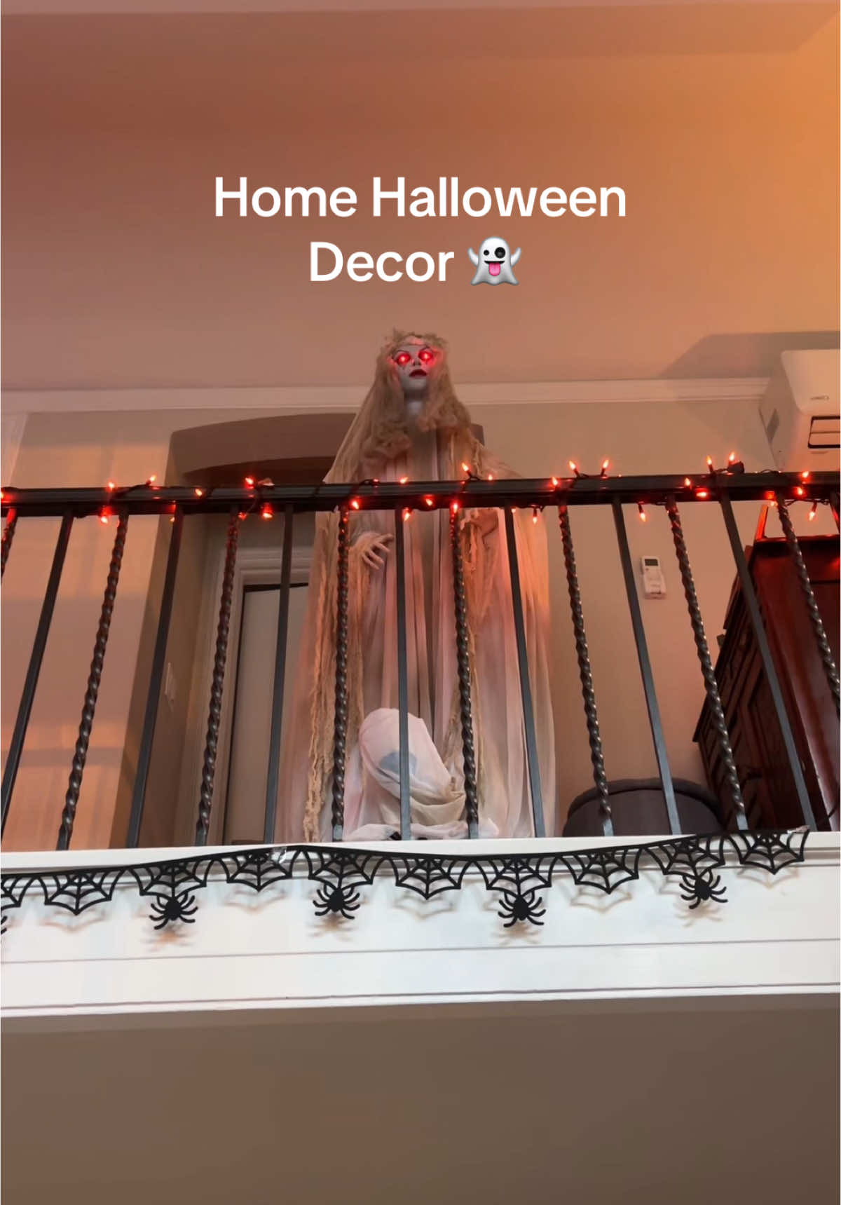 #halloweendecor #goldcoastchicago #halloweendecorinspo 