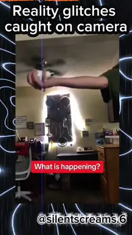 Reality glitches caught on camera😳 #paranormal #explore #scary #paranormalactivit #creepy 