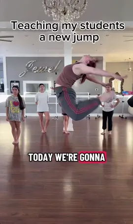 Learn how to do these 👆🏻 Fall enrollment is now OPEN! Follow & save for later! Master Classes Available. Buy Today!  link in bio #dancer #dance #dancetechnique #danceworkout #dancetraining 