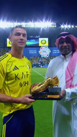 cristiano ronaldo golden boot ⛸️🏆 #cristianoronaldo #كرستيانو_رونالدو #cristiano #ronaldogoldenboot ronaldogoldenboot