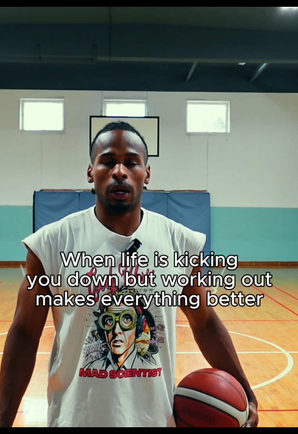 Getting in the gym solves a lot ☮️ 🏀