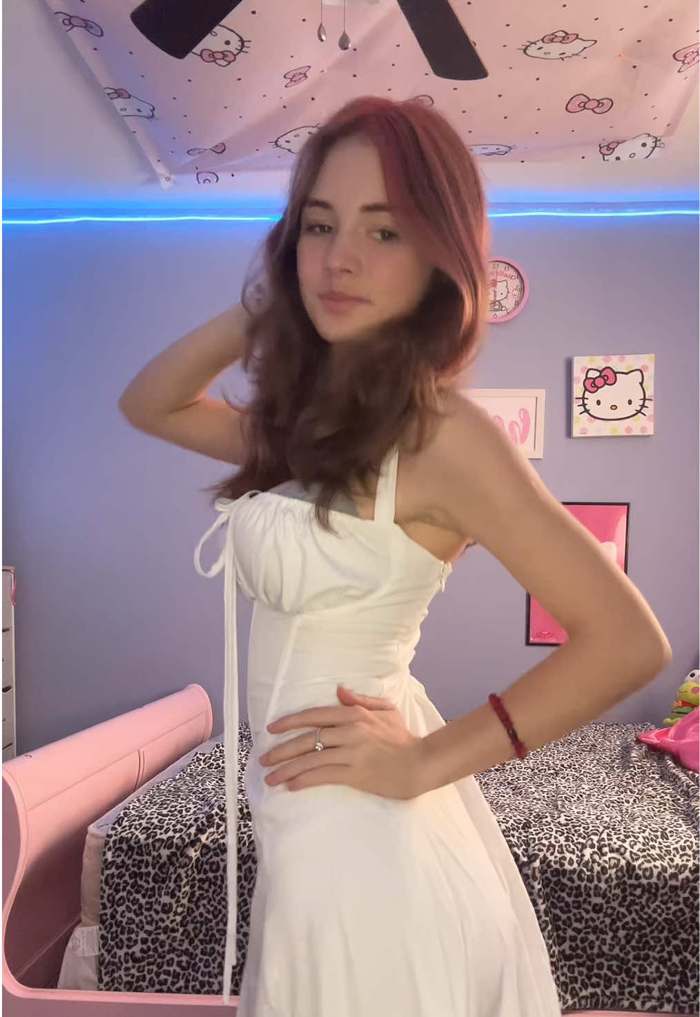 Go buy this dress now it’s so adorable!!! This is a great white backless dress for any occasion @Parthea US 🫶🫶 #facecard #bodytea #dressreview #dress #fyp 
