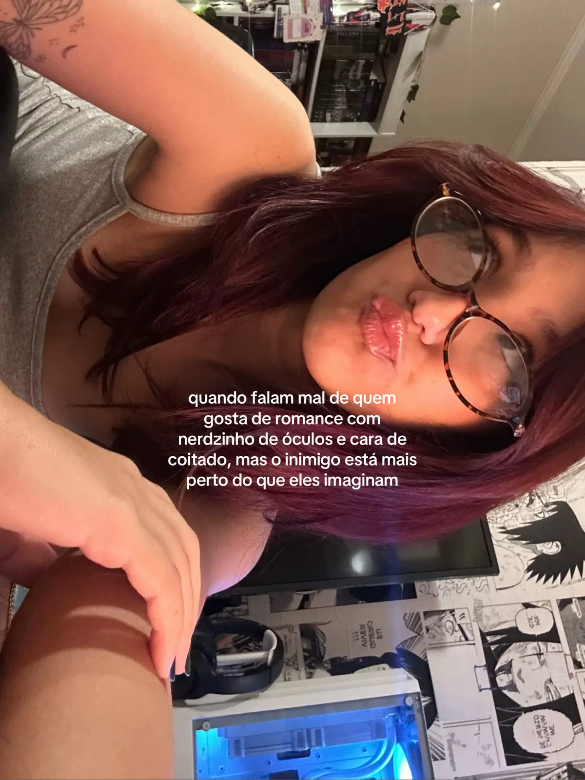 vai falando do seu joguinho favorito vai (aquela figurinha do sonic lambendo os beiço 😈😈😈😈 #BookTok #nerd #livrosderomance #girly 