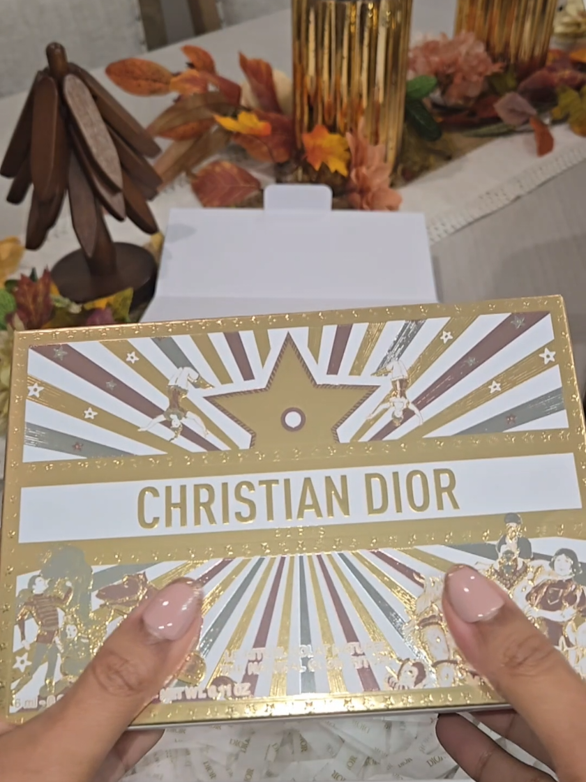 Loving my belated birthday gift! @Dior #diorbeauty #diorbeauty #diorgifts #diorholidaygiftset 