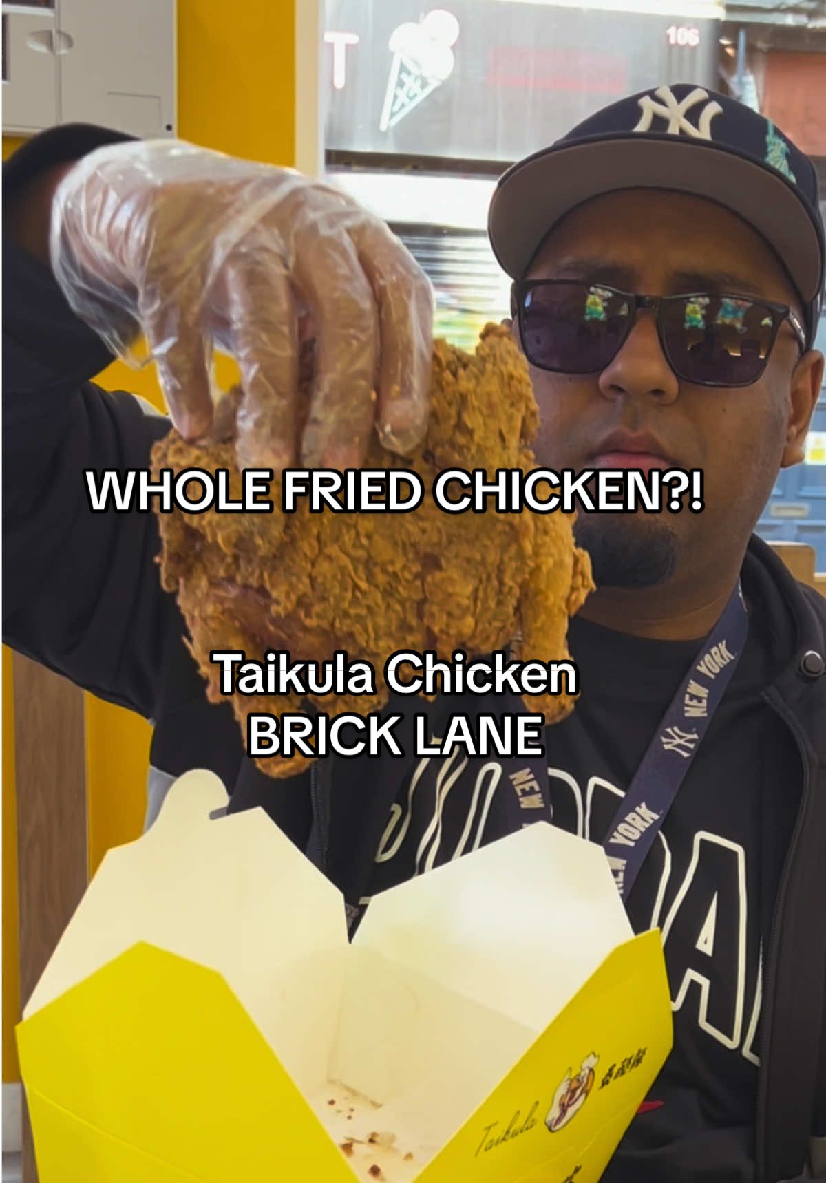 This was absolutely an amazing experience @Taikula Chicken go check them out in brick lane !! Yes they’re halal! #foodreviews #bigteethefoodie #taikulachicken #friedchicken 