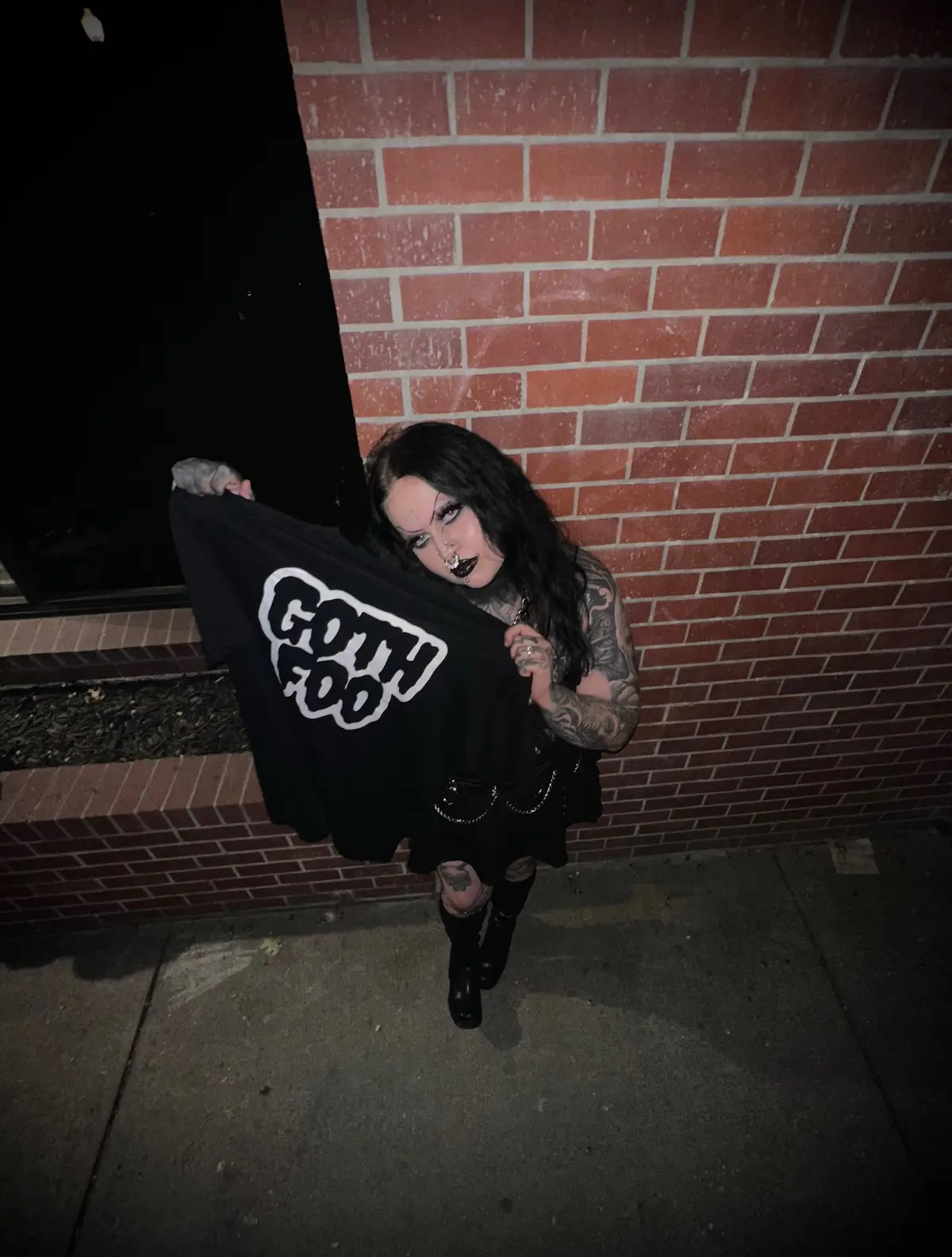 Went to goth cumbia night & it was a lot of fun🖤 #goth #piercing  #tattoos #bodymods #yovoy 