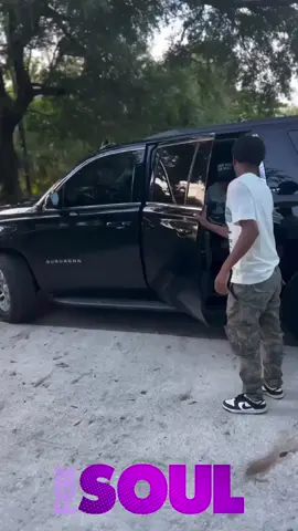 Now this is so sweet🥹! 💜 #Shamar pulled up on a 7 year old fan to share a positive message: “You’re not alone… I’m disabled too! If I can do it, you can do it!” 🙏🏾Full video can be seen on @bigmarco304_ instagram account☺️#Soulmates #FoxSoul