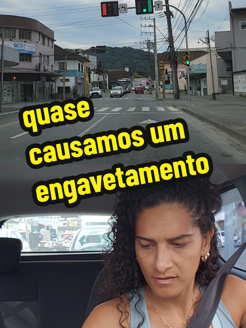 aluna foi fazer a segunda e meteu o pe no freio #autoescola #habilitação #rua #alunos #blumenau 