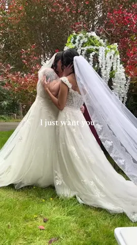 forever 🤍  #wlw #wlwwedding #twilightwedding #taylorswift #tloasg @emily 