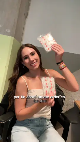 😣 Mi mamá empezó a sentir hormigueo en los pies y con Neuro Ease ahora puede sentirse mucho mejor #pies #dolor #mamá #parches 