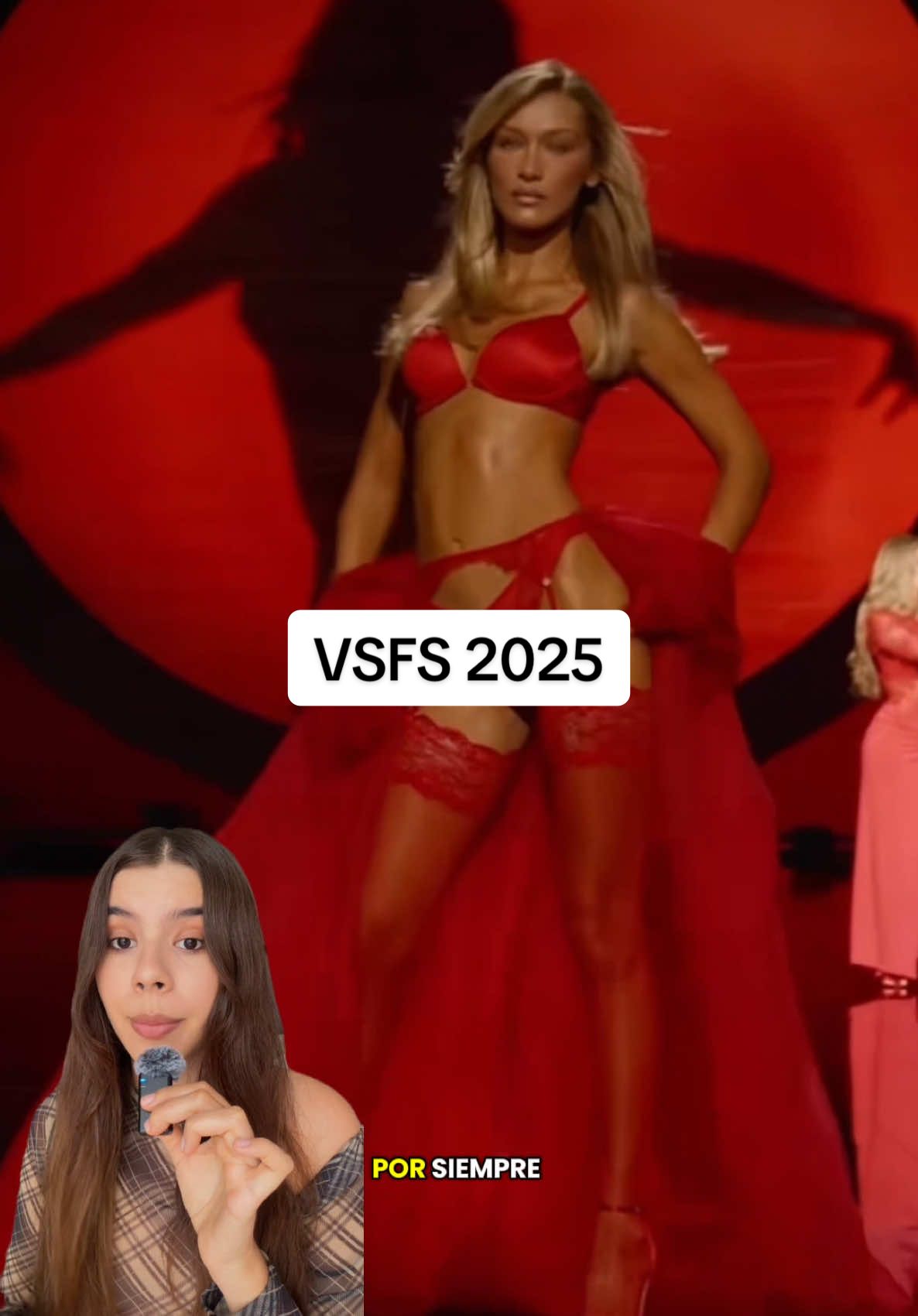 Momento de superar el del 2006❤️‍🔥 hablemos del Fashion Show más amado  #victoriassecret #vsfs #candiceswanepoel #alexconsani #bellahadid 