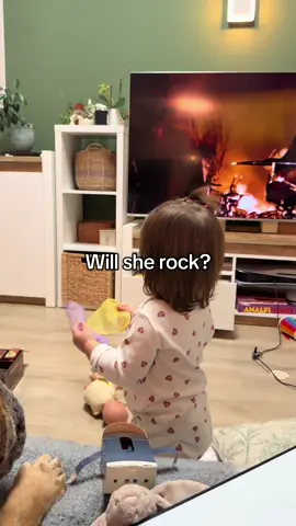 When her favorite song is on… #slipknot 