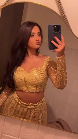 @The Saree Room #fyp #foryoupage #viral #trending 