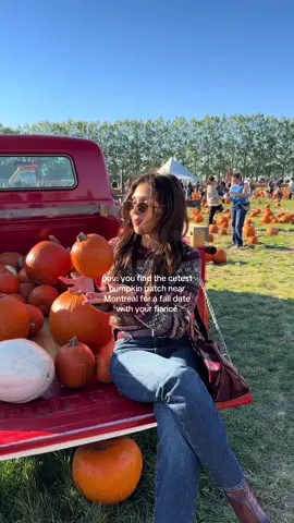 Can you tell fall is my favorite season because I looove corn mazes and everything pumpkin?? This was the cutest little spot for a date for an outing with kids if you need a fun fall activity near Montreal ❤️ #montreal #fall #fallactivities #mtlmoments #pumpkinpatch 