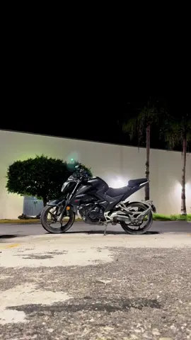 Give me everything tonight😎👌#givemeeverythingtonight #biker #Viral #fyp #friends 