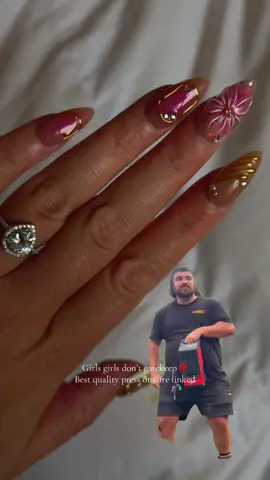 Obsessed is an understatement @NailVesta #nailday#foryou#nailart#nailinspo2025#vacationnails 