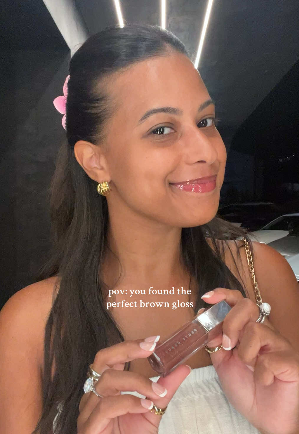 This is your sign to get @Fenty Beauty’s gloss bomb! ✨  #fentybeauty #lipgloss #lipbalm #lipoil #lipcombo 