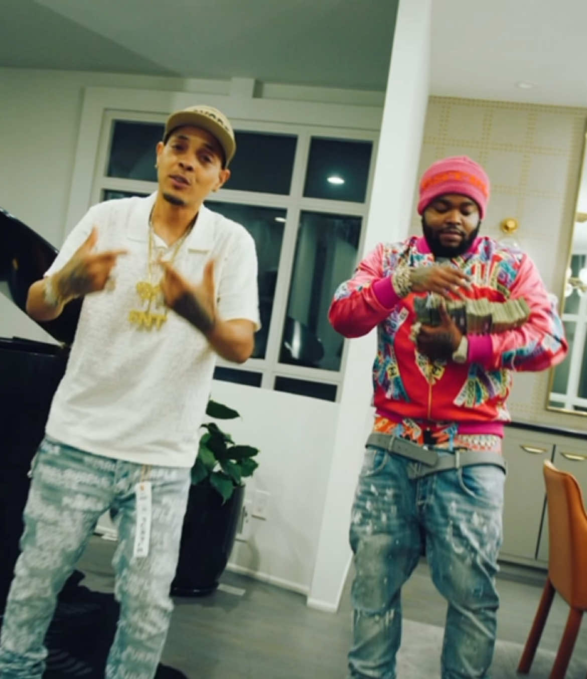 @OJDAJUICEMAN32 Big Dawg Shi 🗣️🐶 Keep Turnin Us Up 💣💣 #bossmandlow 