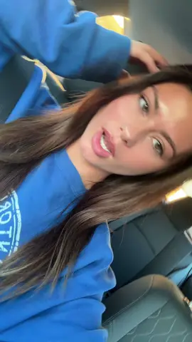 BUT YOU LOVE THE WAY I LOOK WHEN I SING ALONG 