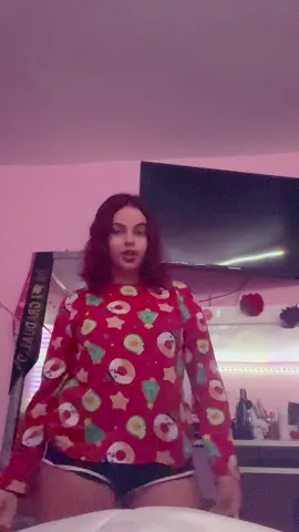 el pijama de navidad le da el toque