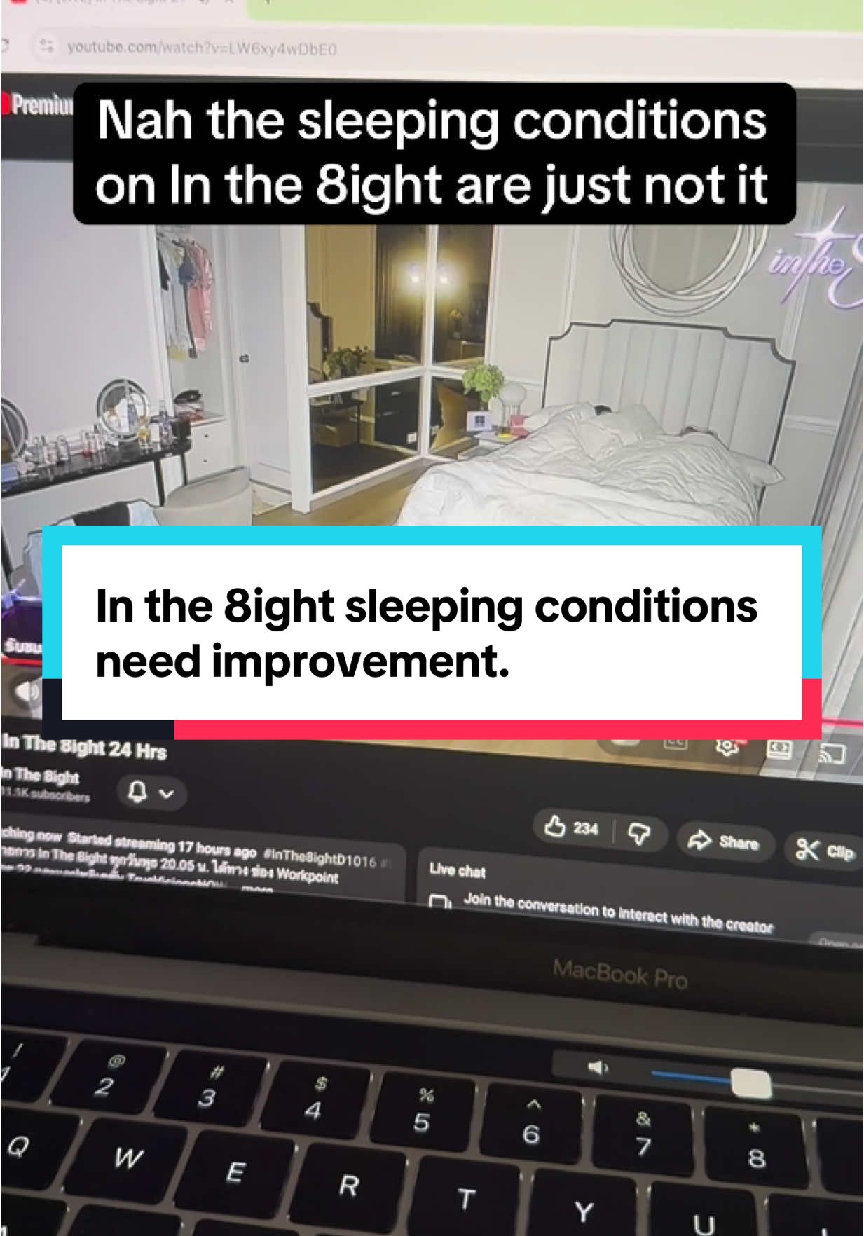 In the 8ight needs to turn off those lights. We really don’t need to watch them sleep. Just have the camera on in a common area like the kitchen or something. If you want to watch this live with English subtitles, see my pinned video. #inthe8ight #thaigl #inthe8ightxfreenbecky #workpoint23 #freenbecky 