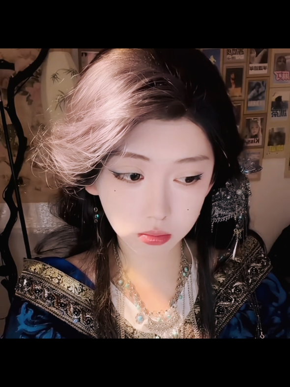 每天都要心动一次🥰 #开心元元 #主播 #美人 #中国 #古装 