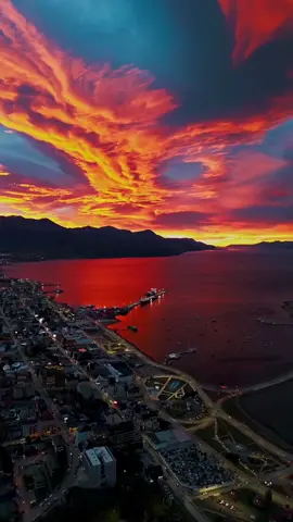 El fin del mundo y su mejor filtro natural #Ushuaia #FinDelMundo #Amanecer #Sunrise #Mavic3pro         