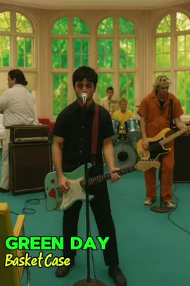 GREEN DAY - Basket Case  Di era 90an, gelisah bukan cuma rasa… tapi jadi lagu yang kita teriakkan bersama #GreenDay #BasketCase #90sNostalgia #PunkRockVibes #Classic90s 
