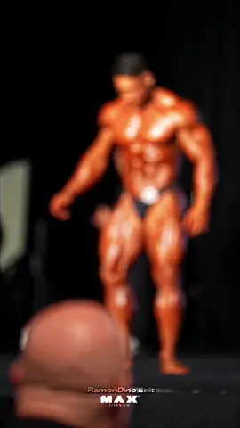 Ramon Dino | Cupom - DINOEDIT na @Max Titanium - Loja  #ramondino #ramondinopro #gym #mrolympia #maxtitanium 