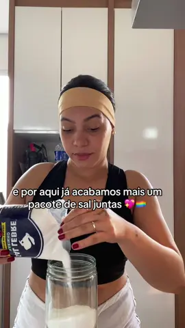 A teoria do sal… ps: aqui já foram VÁRIOS hahahaha @Daianne Novaes #fyp #lesbicastiktok🌈 #foryoupage #viral #casal  O Ditado: “Para conhecer bem uma pessoa, é preciso comer um quilo de sal juntos