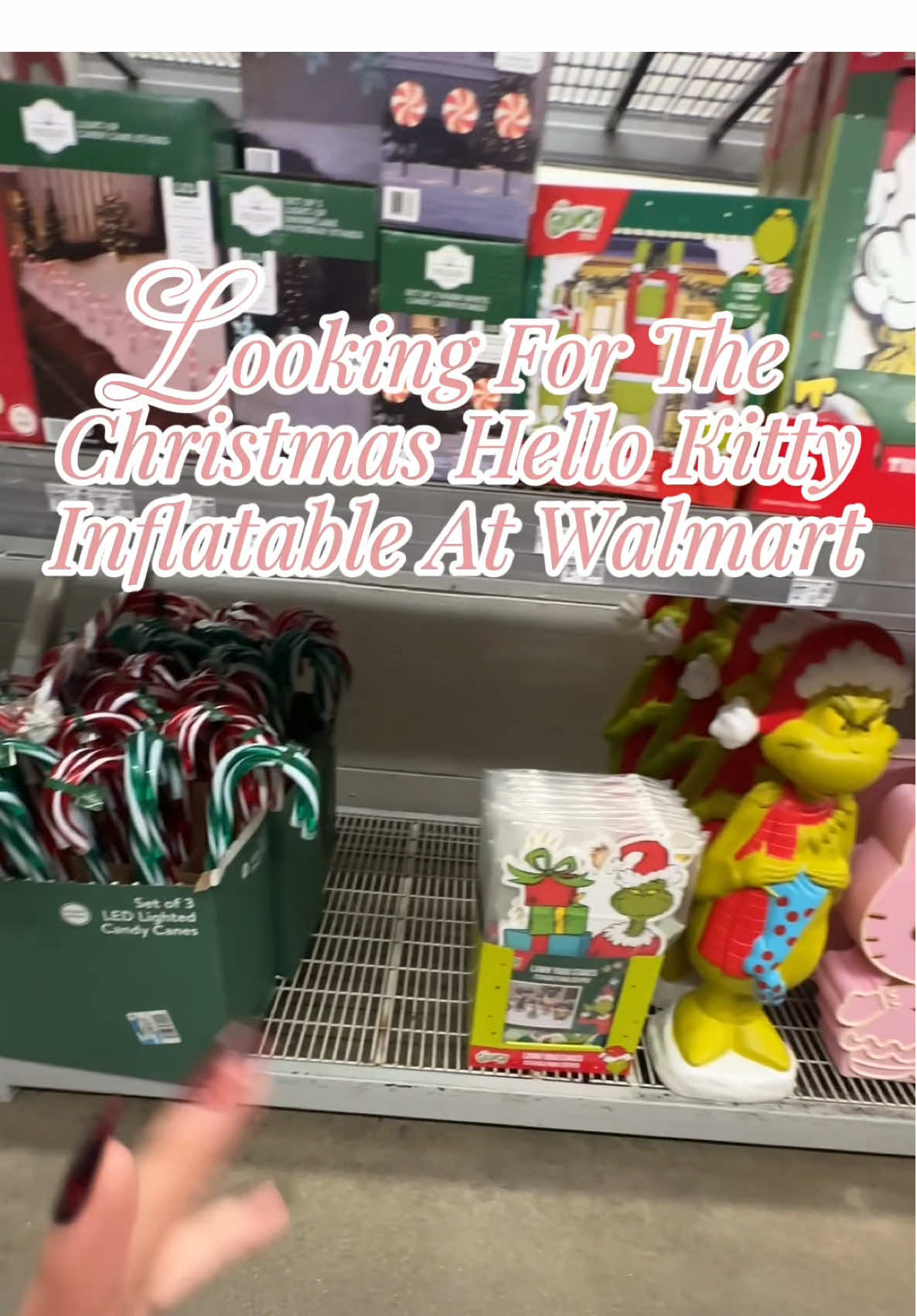 I actually found it🤭🌲💗✨@Walmart #hellokitty #hellokittyfinds #walmartfinds #walmart #hellokittychristmas 