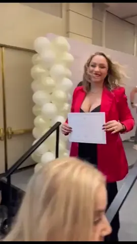 #farmasiusa🇺🇸 #beautyinfluencer #womenstrong  